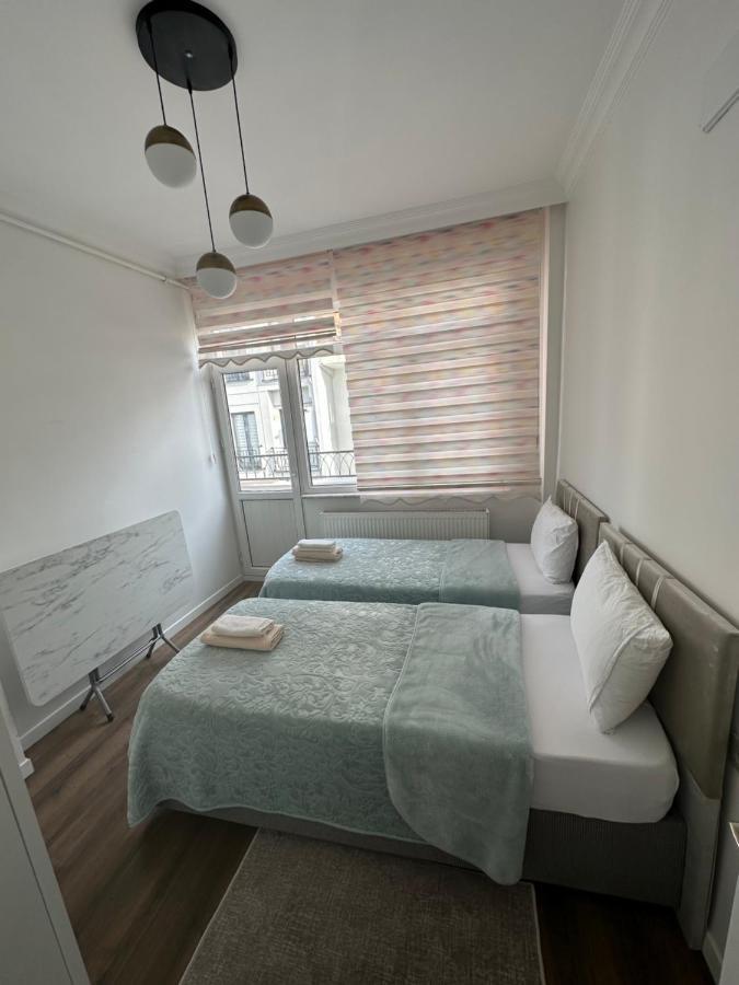 Center Of City In Besiktas 2 Plus 1 With 2 Bathroom And 3 Air Conditioner Estambul Exterior foto